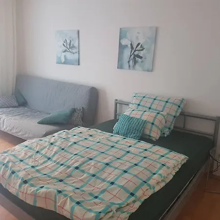 Apartment Stunning In Nearby Castle *