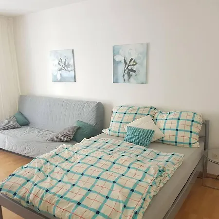 Stunning In Nearby Castle Apartment