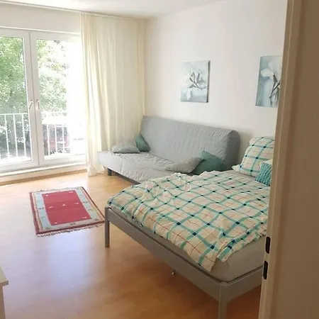 Stunning In Nearby Castle Apartment